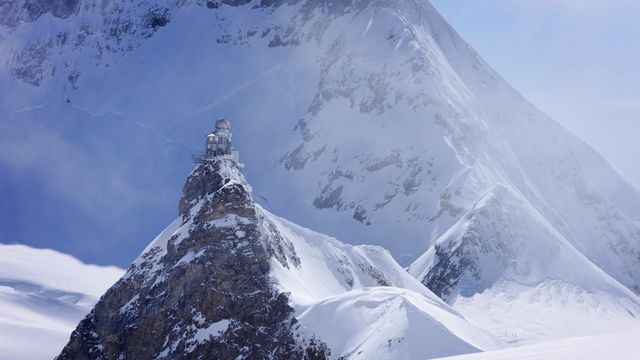 雪山之眼，你是我的眼。开启我们的寻星之旅可好？