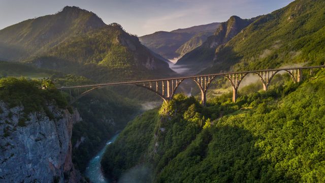 欧洲大峡谷，杜德维卡黑山的塔拉桥