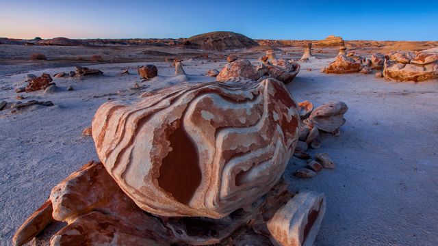 美国新墨西哥州Bisti/De-Na-Zin荒野的“外星卵孵化场”