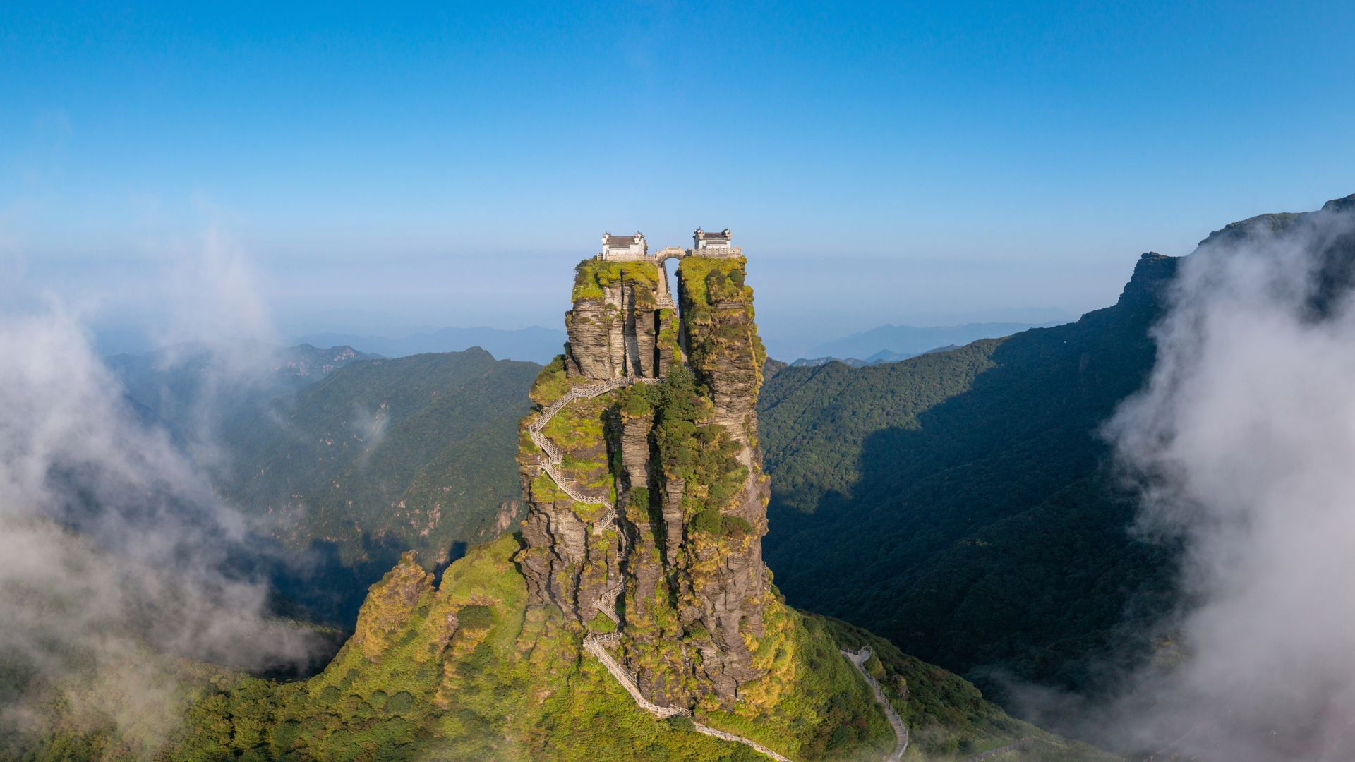 “红云金顶”，梵净山