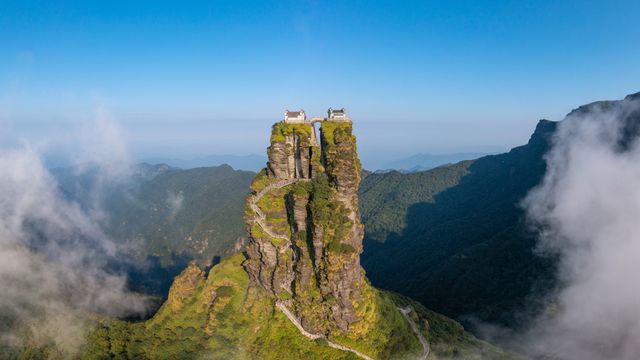 “红云金顶”，梵净山
