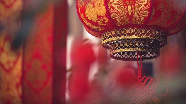 点亮一盏花灯